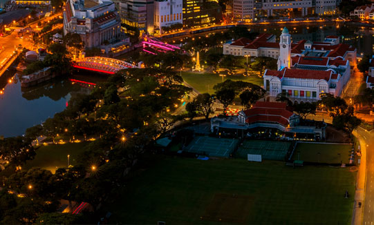 Photo of Victoria Theater in Singapore at night