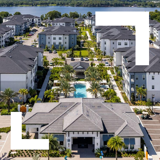 an overhead picture of the jefferson lake howell square apartment complex